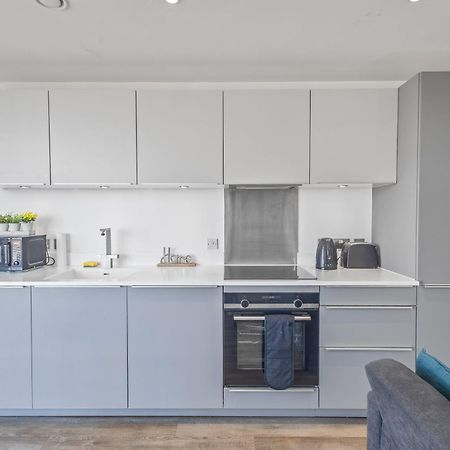 Luxury 2 Bedroom Apartment, On Broad Street! Birmingham Dış mekan fotoğraf
