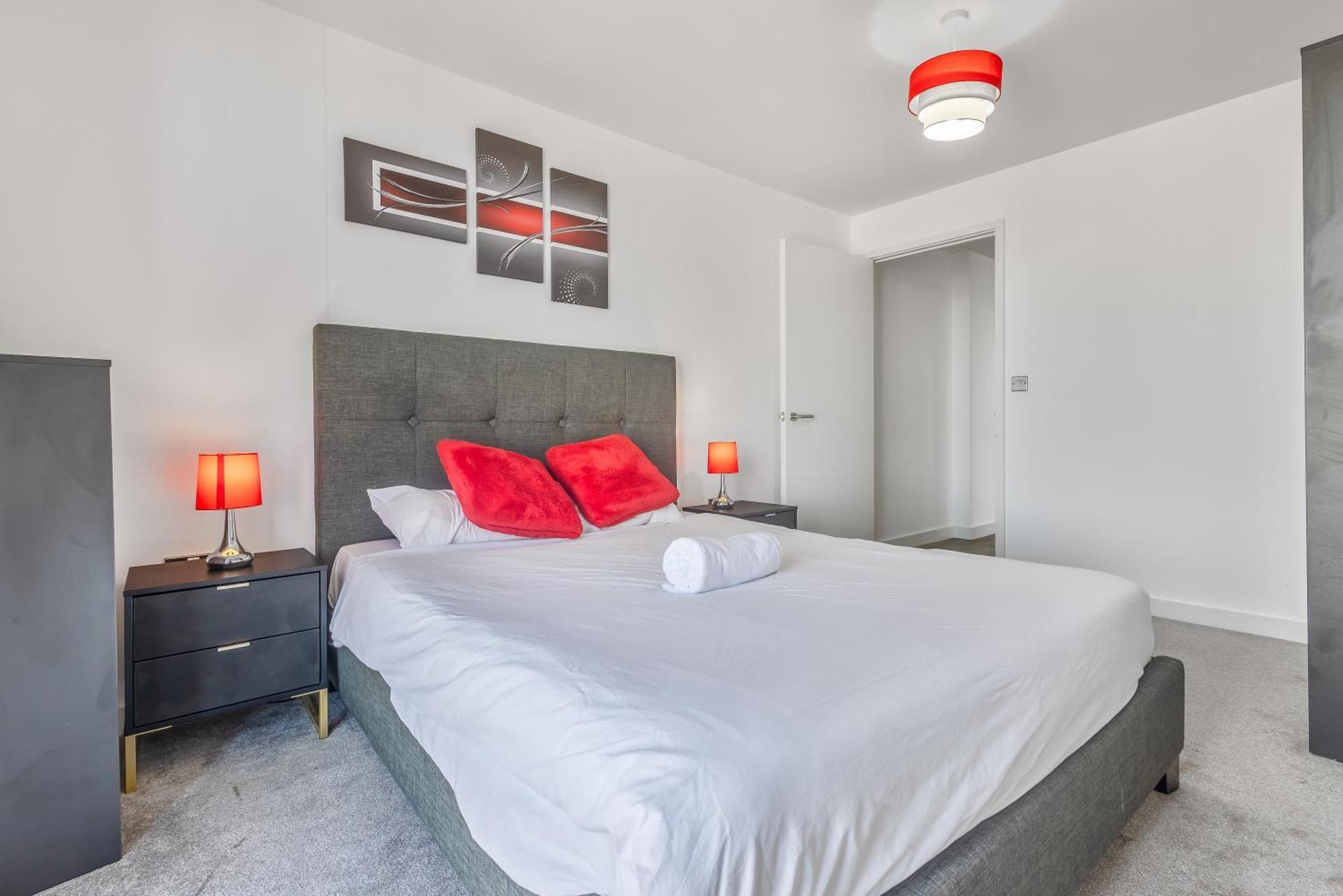 Luxury 2 Bedroom Apartment, On Broad Street! Birmingham Dış mekan fotoğraf